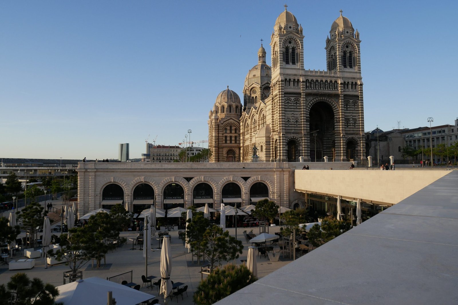 5658740 marseille 2411529