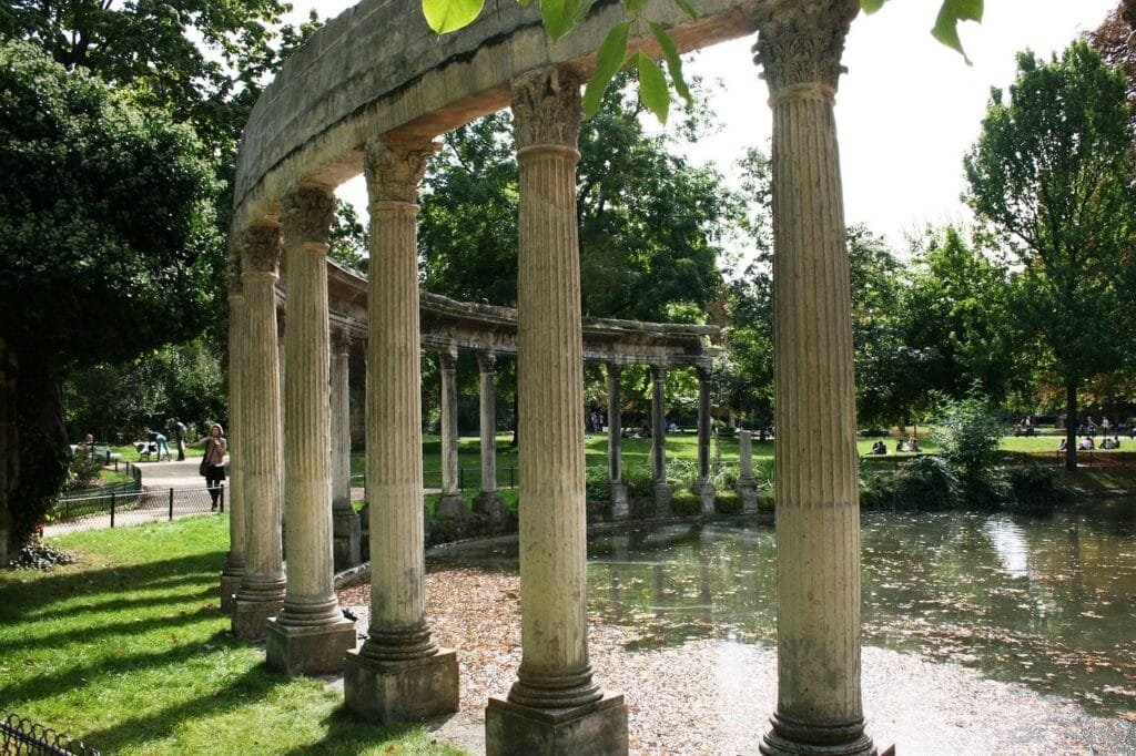 colonnade 503217 1280
